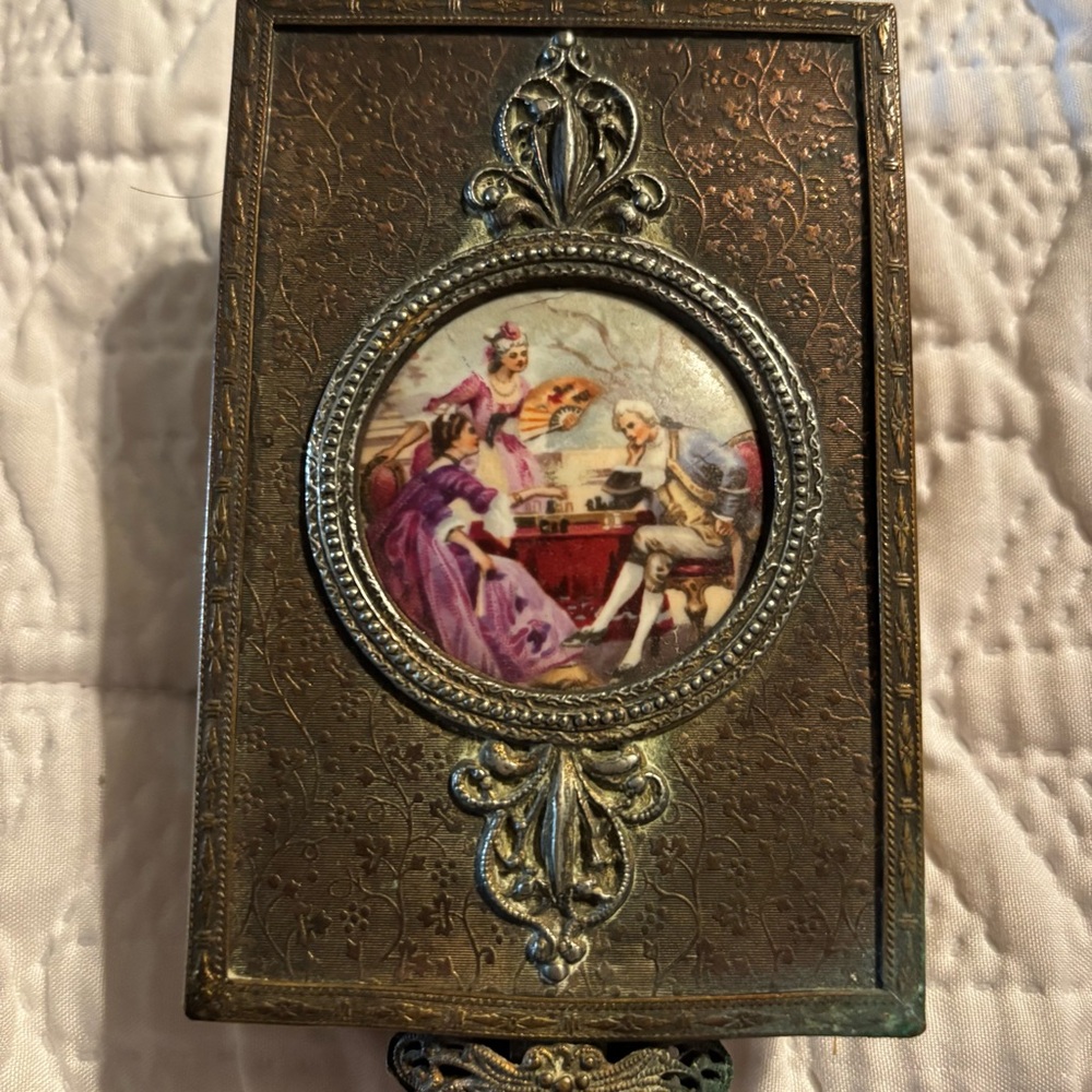 Vintage Handheld Brush With Decorative Art View 3